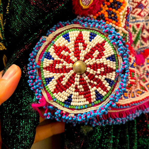 Afghan Traditional Dress - Picture 3 of 9